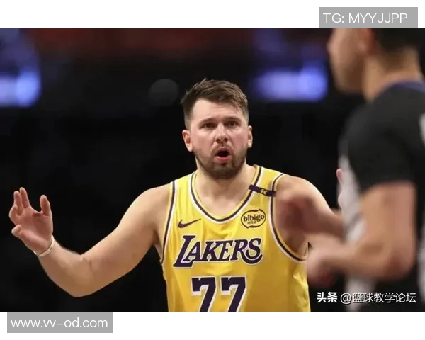 里夫斯称赞东契奇为联盟顶尖球员他的表现令所有人都不感到意外